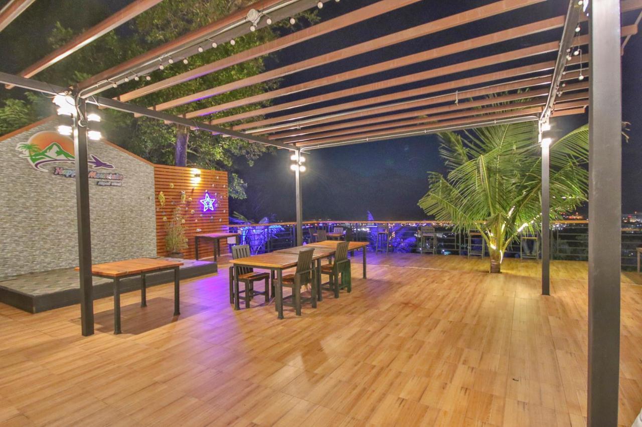 Happy Mountain Airport Resort Nai Yang Экстерьер фото